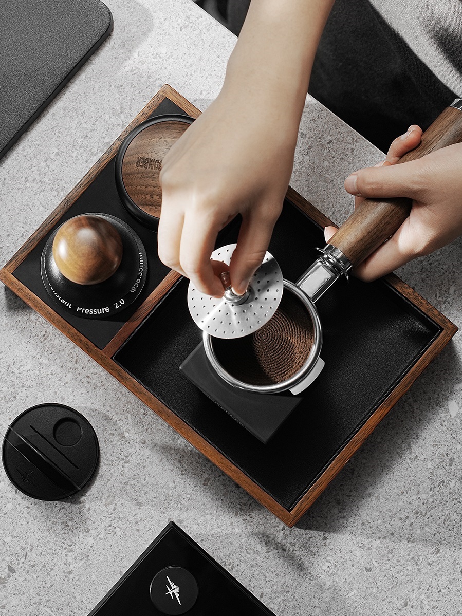 Подставка для пак-скринов силиконовая с магнитом MHW-3BOMBER Espresso Puck Screen Storage Pad 51-58 mm + Magnet — изображение 4